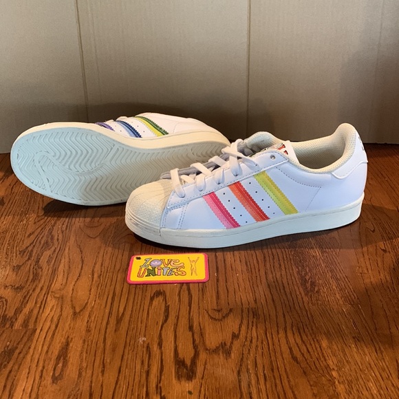Adidas Originals Superstar Pride Love Unites shoes - Picture 3 of 7